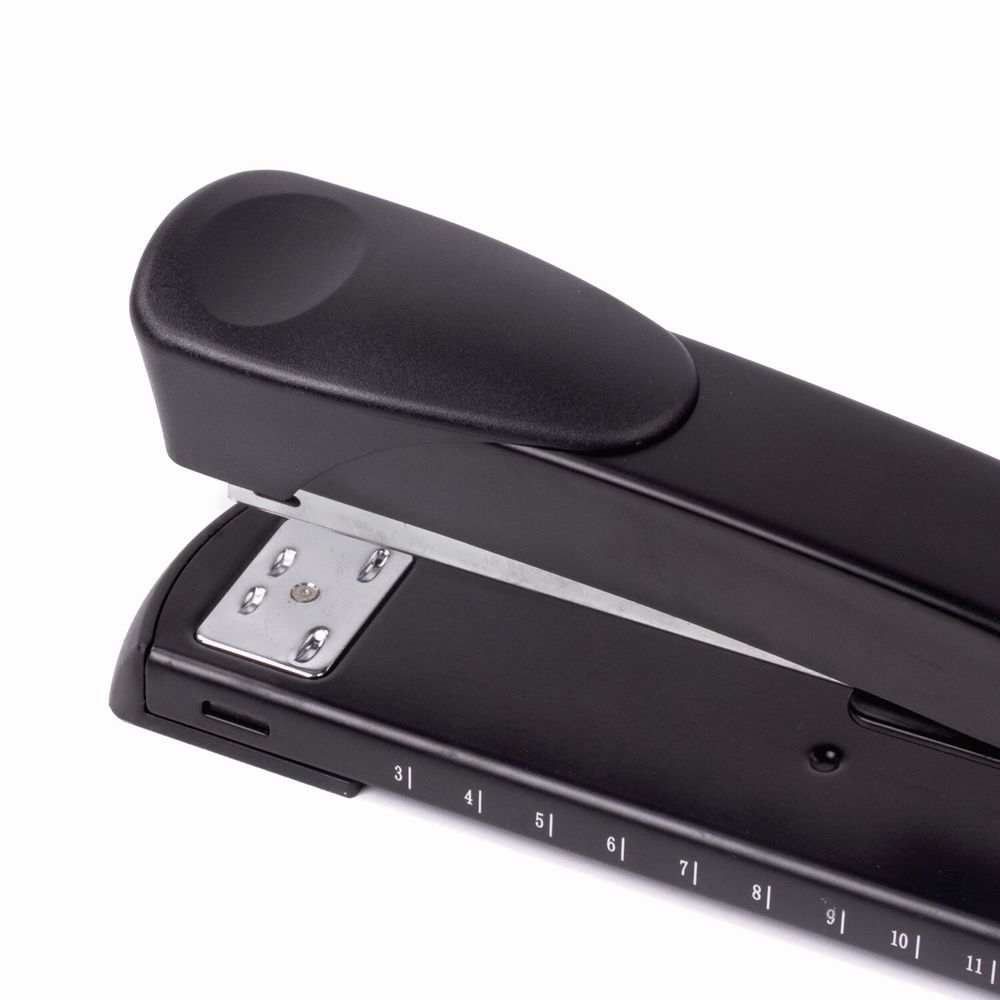 Степлер брошюровочный №24/6, 26/6 BRAUBERG "Universal", до 25 листов, черный