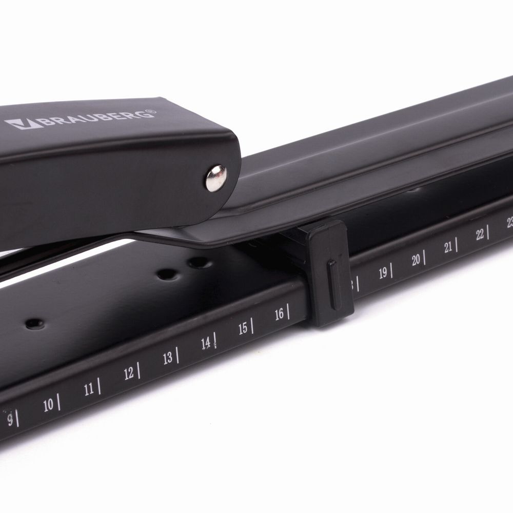 Степлер брошюровочный №24/6, 26/6 BRAUBERG "Universal", до 25 листов, черный