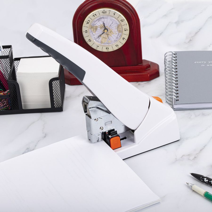 Степлер ЭНЕРГОСБЕРЕГАЮЩИЙ МОЩНЫЙ № 24/6 - 23/13 BRAUBERG "ONE MOMENT", до 100 листов БЕЗ УСИЛИЙ