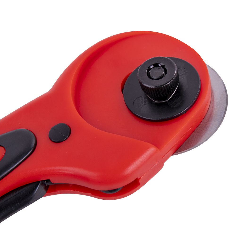 Нож раскройный роликовый 45 мм BRAUBERG PROFESSIONAL, круглое лезвие, резиновые вставки