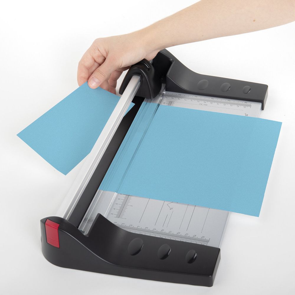 Резак роликовый BRAUBERG EXTRA A4, до 10 л, длина реза 320 мм, металлическое основание