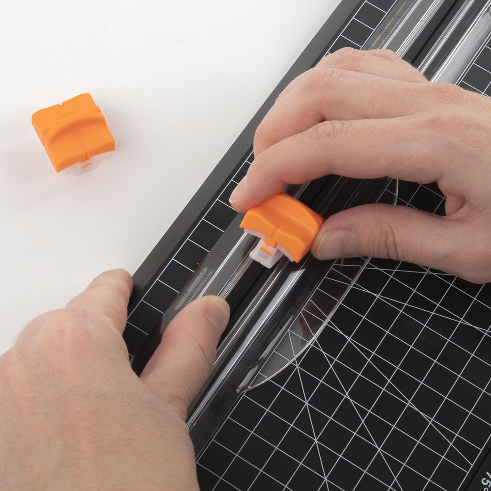 Резак роликовый BRAUBERG SUPER A4, до 12 л., длина реза 310 мм, линейка, А4