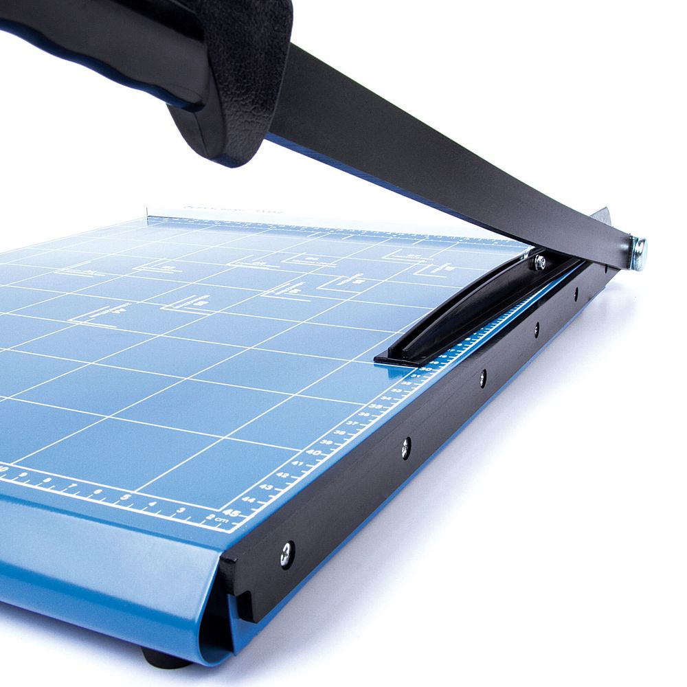 Резак сабельный BRAUBERG TS312 SABER, на 12 л., длина реза 460 мм, металлическое основание, A3