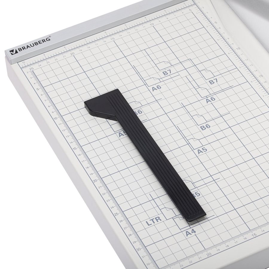 Резак сабельный BRAUBERG KATANA TSM-412, А4, на 12 л., длина реза 340 мм, металлическое основание, защитный экран