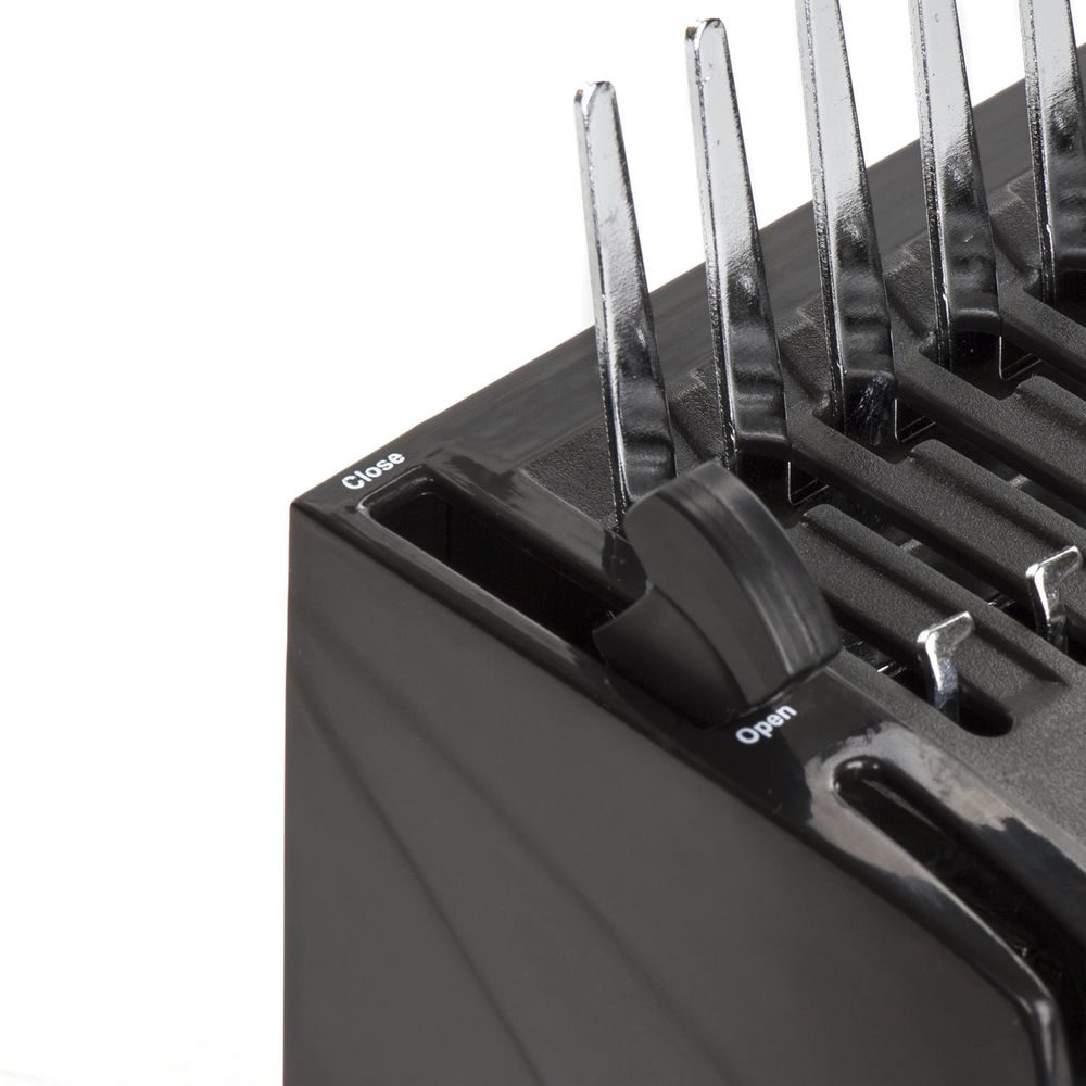 Переплетная машина для пластиковой пружины BRAUBERG B12, пробивает до 12 листов, сшивает до 450 листов