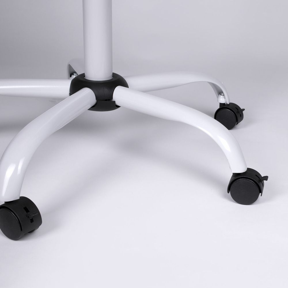 Доска-флипчарт с дополнительными держателями для бумаги, магнитно-маркерная, 70х100 см, пятилучие, STAFF