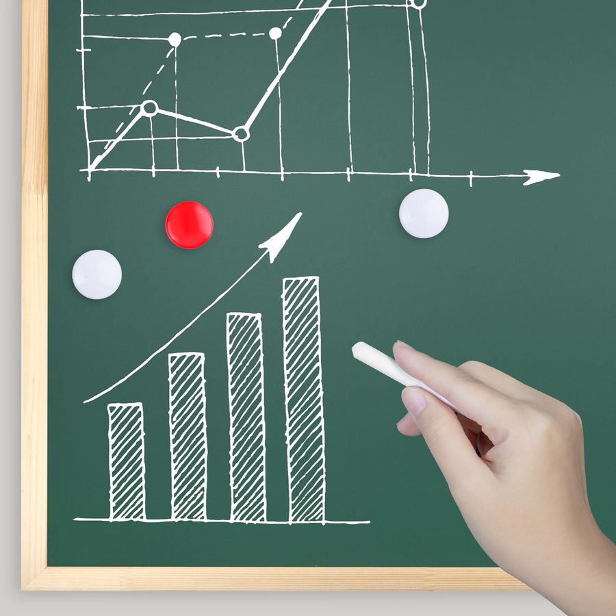 Доска для мела магнитная 50х70 см, зеленая, деревянная рамка, BRAUBERG