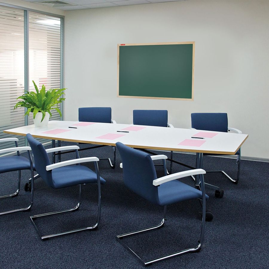 Доска для мела магнитная 50х70 см, зеленая, деревянная рамка, BRAUBERG