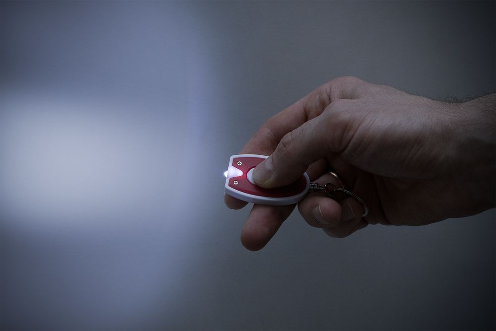 Брелок-фонарик Vivid ver.2 красный с белым