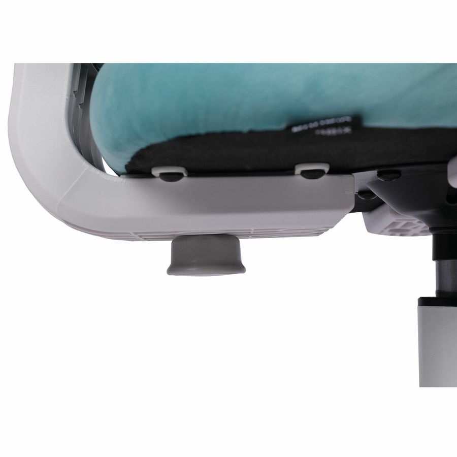 Кресло детское с подставкой для ног BRABIX