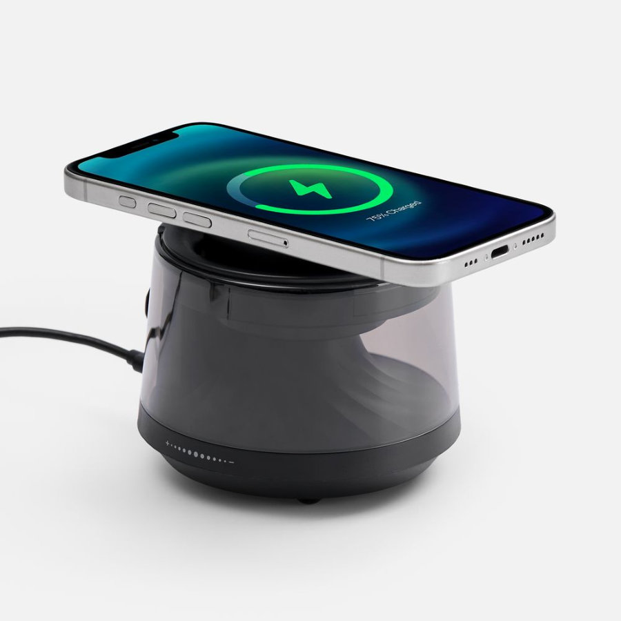 Bluetooth-колонка с подсветкой и беспроводной зарядкой Quantium черная