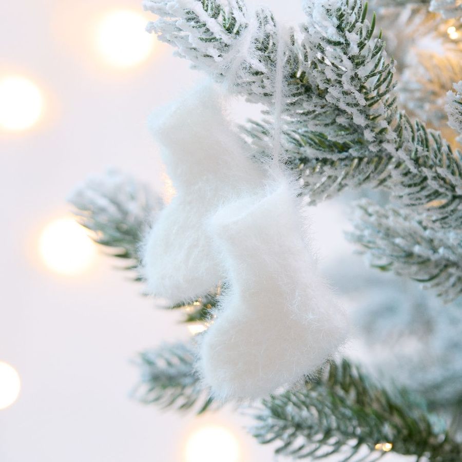 Подвеска на елку «Вьюжка» носочки белая