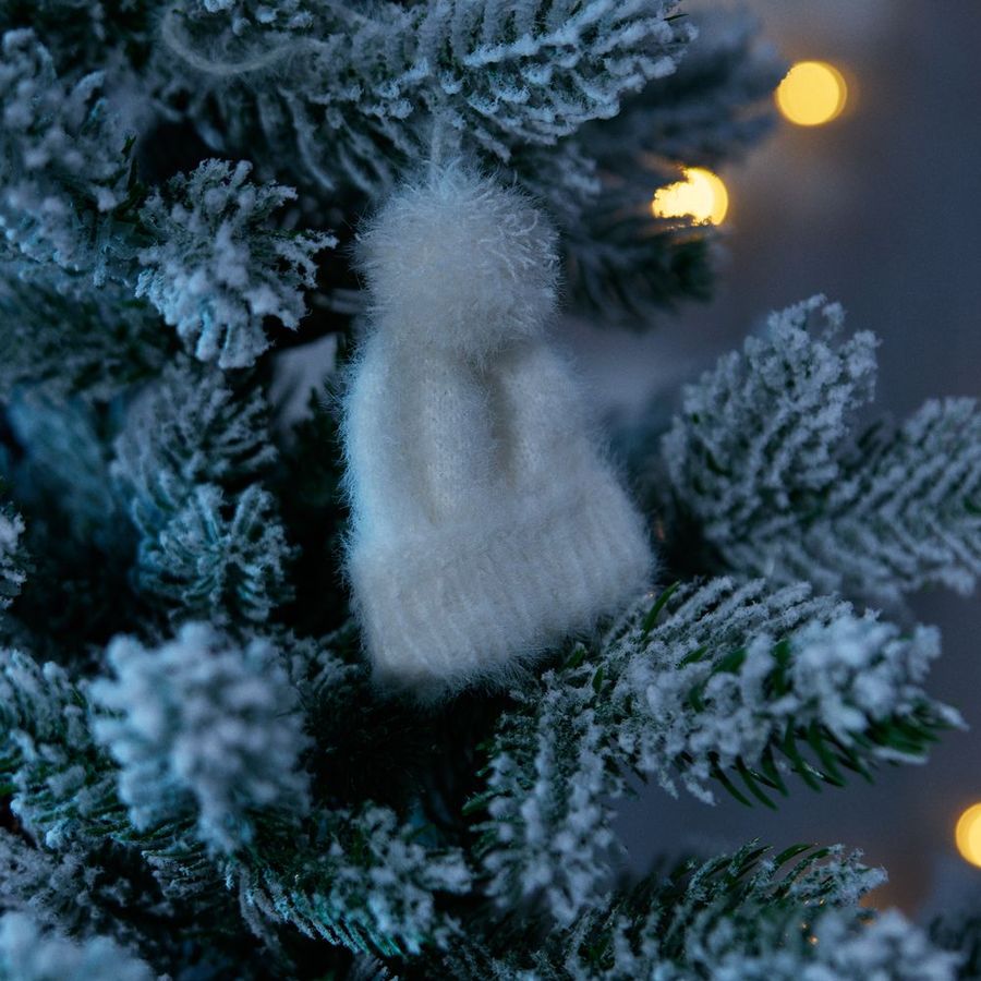 Подвеска на елку «Вьюжка» шапочка белая