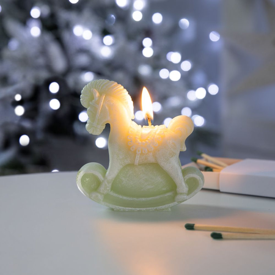 Свеча фигурная «Лошадка-качалка», зеленая