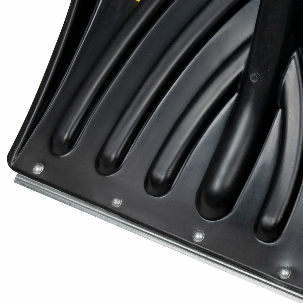 Лопата снеговая 46х33см "КРЕПЫШ" ребра жесткости, планка на клепках СУПЕРПРОЧНАЯ алюминиевый черенок с V-ручкой, ЧЕРНАЯ, ГРАНДМАСТЕР