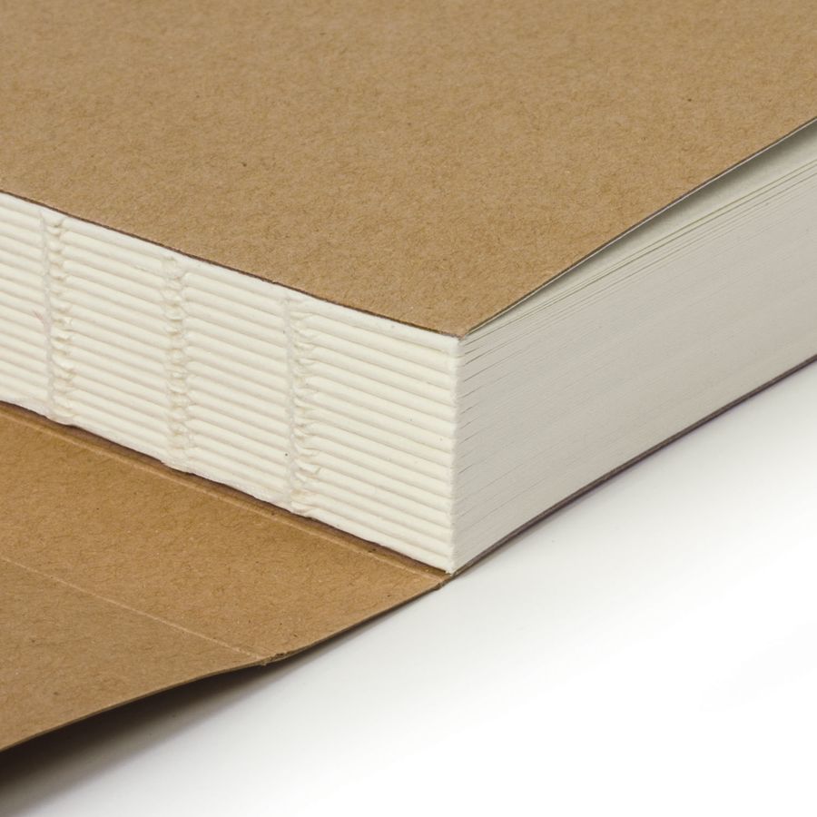 Скетчбук, слоновая кость 100 г/м2, 210х297 мм, 120 л., прошивка, BRAUBERG ART CLASSIC