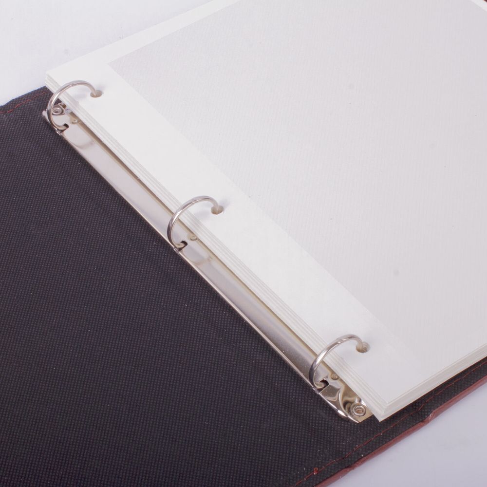 Фотоальбом BRAUBERG на 20 магнитных листов, 23х28 см, под гладкую кожу, на кольцах, коричневый