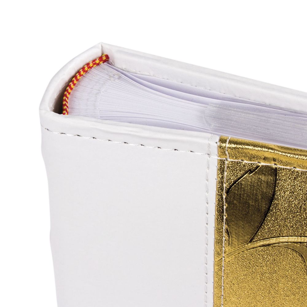 Фотоальбом BRAUBERG на 200 фото 10х15 см, под кожу, бумажные страницы, бокс, бело-золотистый