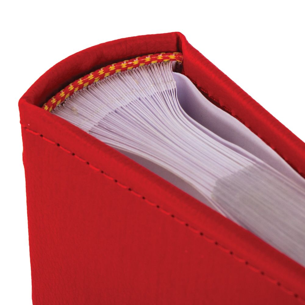 Фотоальбом BRAUBERG на 200 фото 10х15 см, под кожу, бумажные страницы, бокс, красный