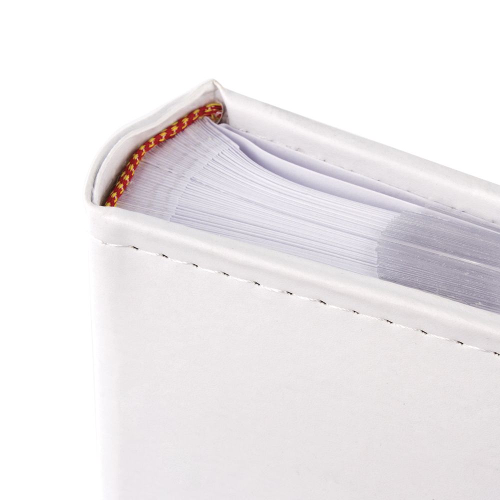 Фотоальбом BRAUBERG на 200 фото. 10х15 см, под замшу, бумажные страницы, бокс, белый с черным