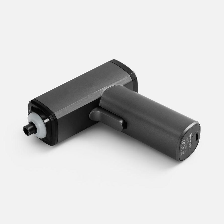 Отвертка аккумуляторная Propeller черная