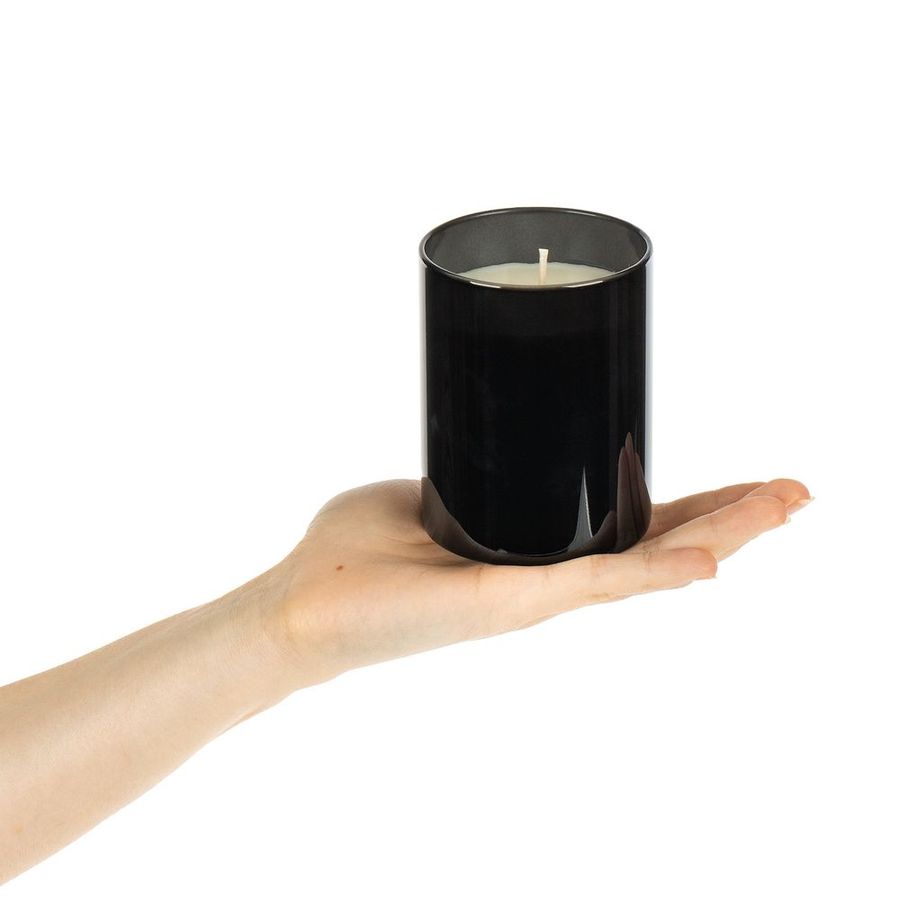 Ароматическая свеча Flikka сандал и амбра черная