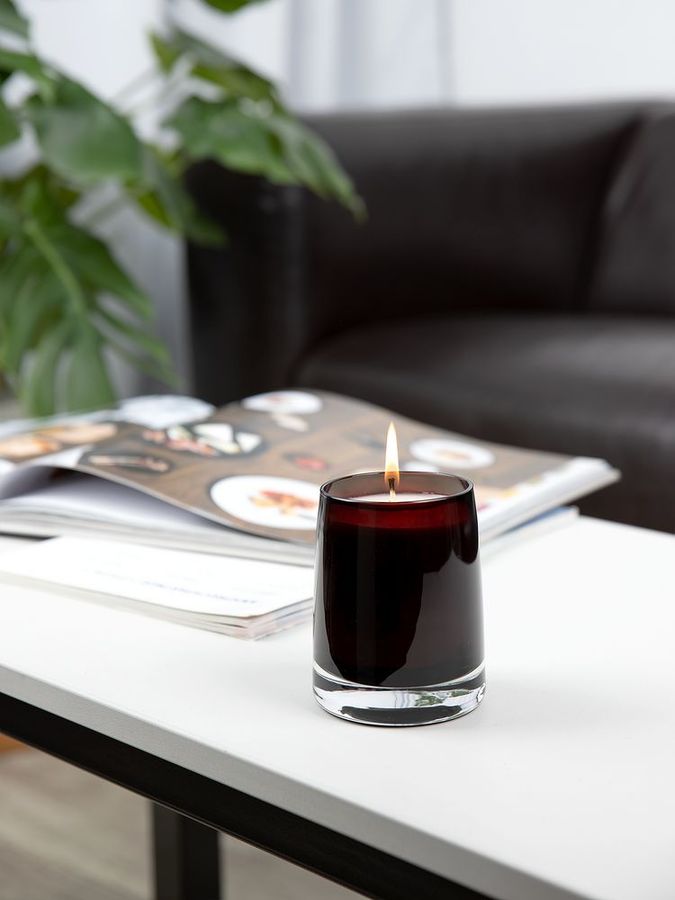 Ароматическая свеча Fragnola грейпфрут и ветивер бордовая